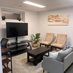  Apartment Well Furnished Basement Suite-with Private Entrance Canada